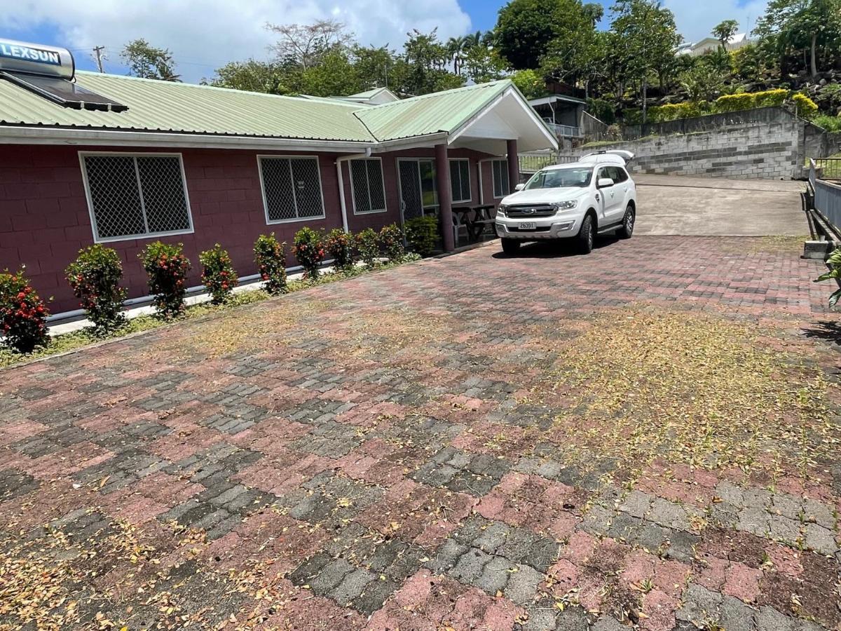 Keris Rental Houses Vaitele Luaran gambar